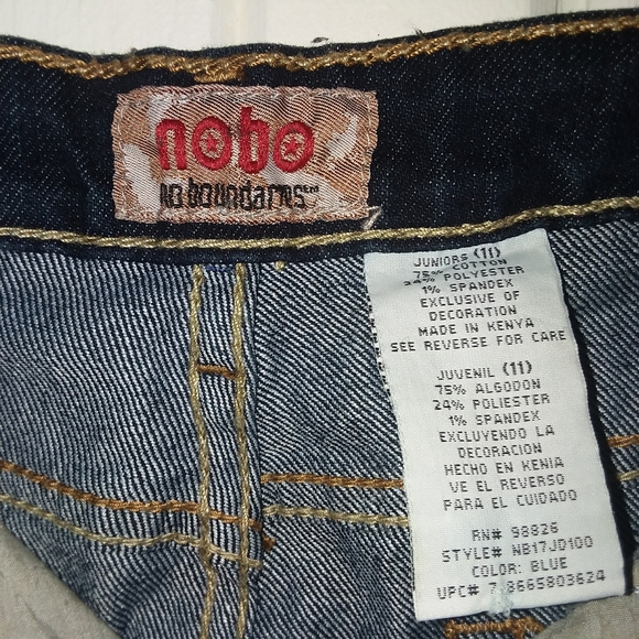 No Boundaries Jeans - Picture 5 of 5